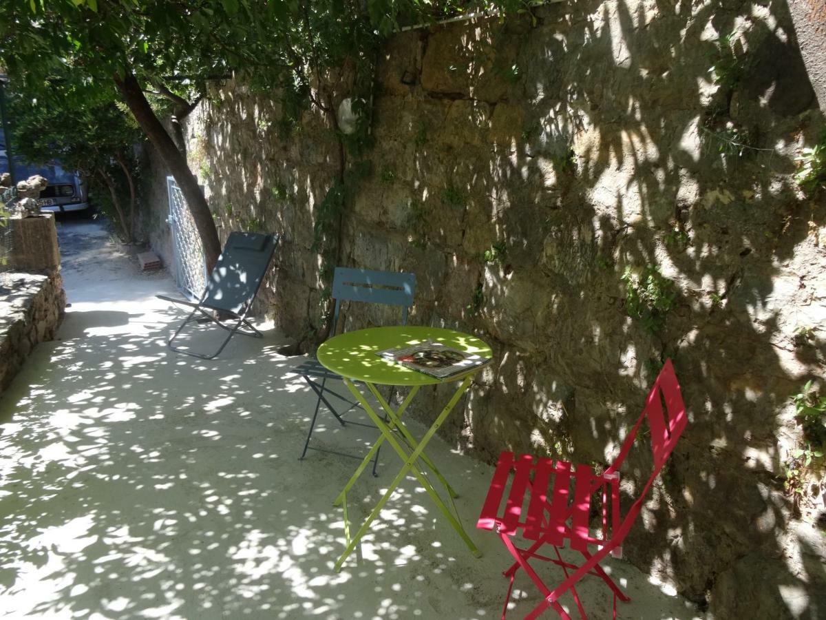La Bouscarle Holiday home *